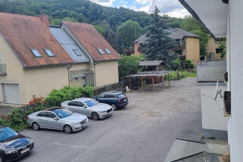 Apartment Mit 2 Betten Inklusive Gratis Parkplatz Graz Bagian luar foto